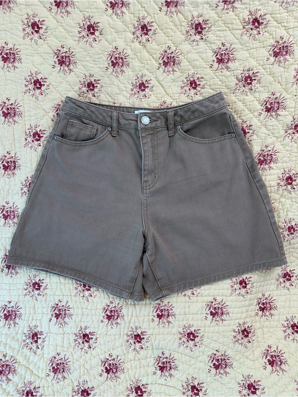 RSQ Women's High-Rise Shorts in Taupe Brown